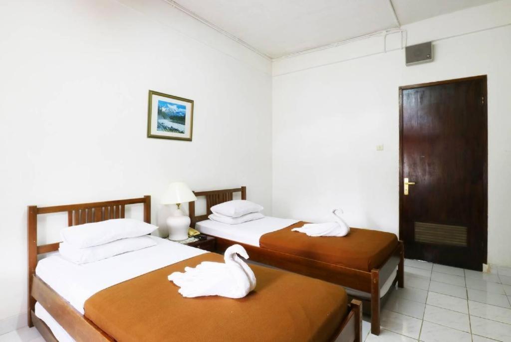Hotel Pondok Remaja Pgi Пунчак Экстерьер фото